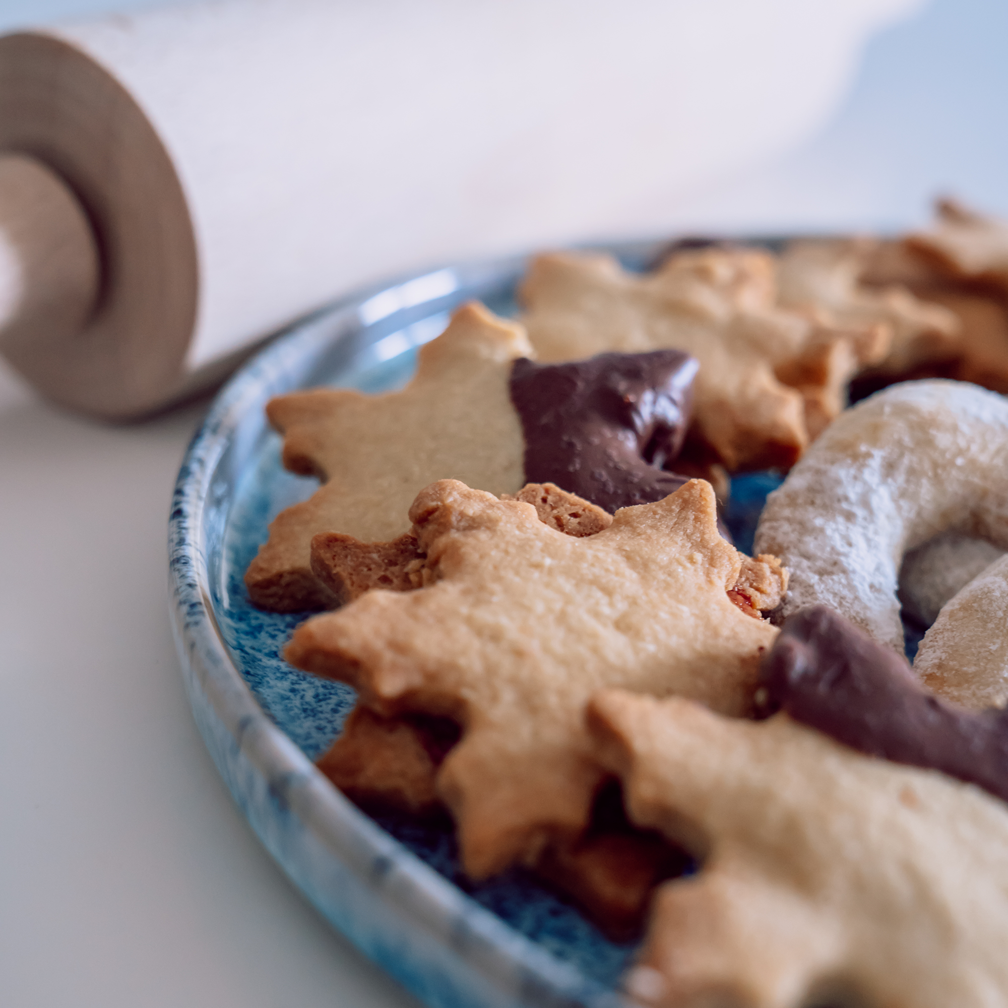 In der Weihnachtsbäckerei: 1 Teig 3 Plätzchen
