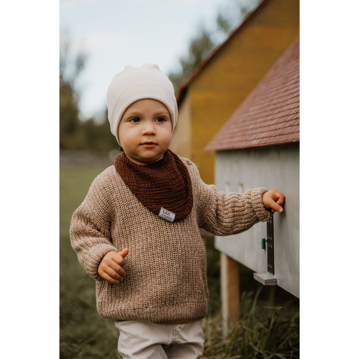 Musselin-Lätzchen • Dunkelbraun - hutch&putch GmbH