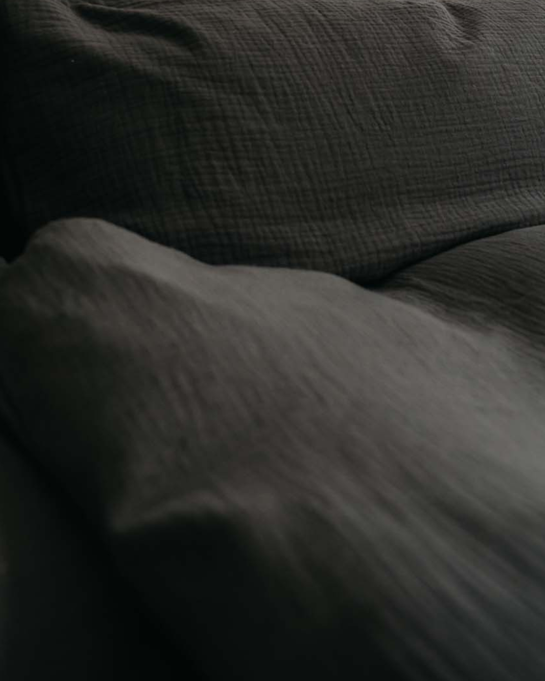 Dunkler Musselin Stoff aus Bio-Baumwolle