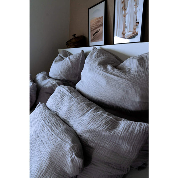 Muslin pillow "Eliane" • Berry
