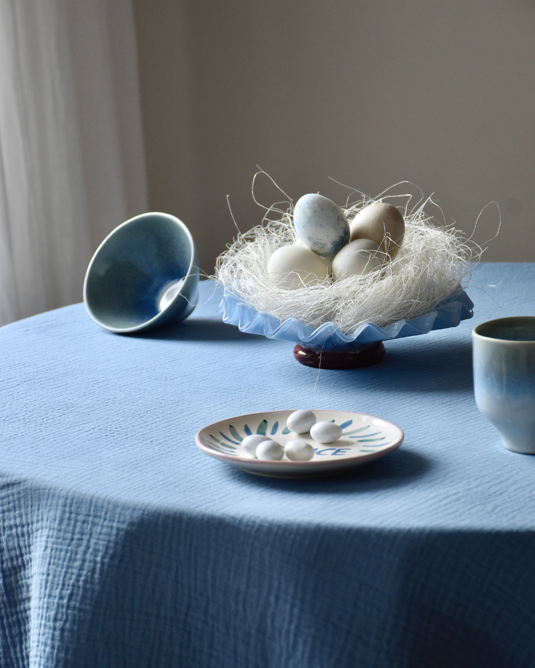 Musselin-Tischdecke "Angelina" • Dusty Blue - hutch&putch GmbH