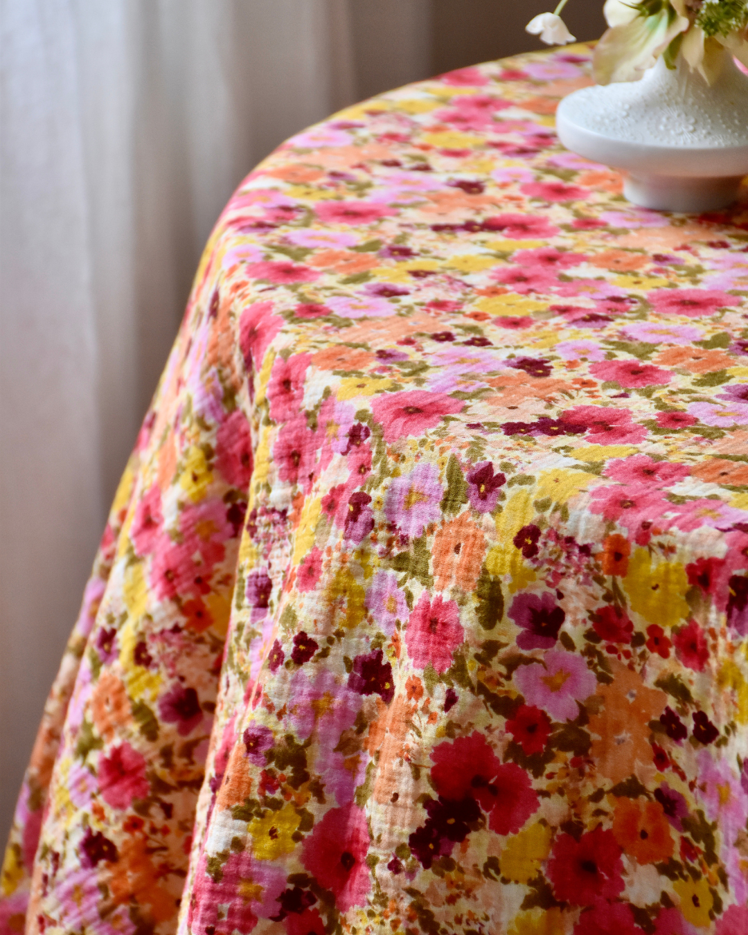 Musselin-Tischdecke "Angelina" • Flowerful - hutch&putch GmbH