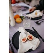 Musselin-Serviette Off-White in Kombination mit Musselin-Tischdecke Lilac
